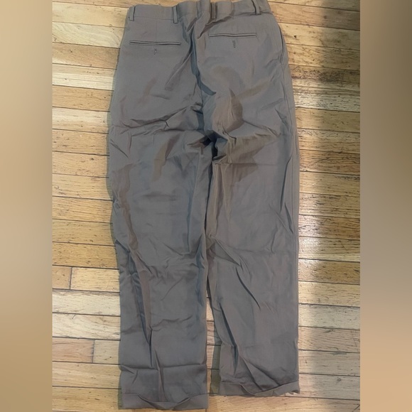 BILL BLASS - Picture 3 of 3